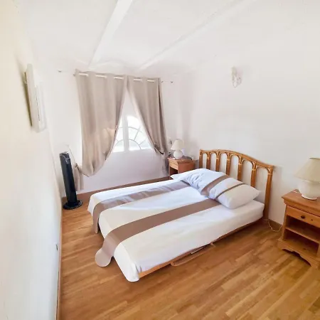 Apartment Mont Des Oiseaux Apt T3 Avec Piscine