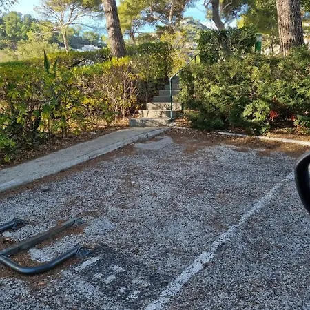 Mont Des Oiseaux Apt T3 Avec Piscine *