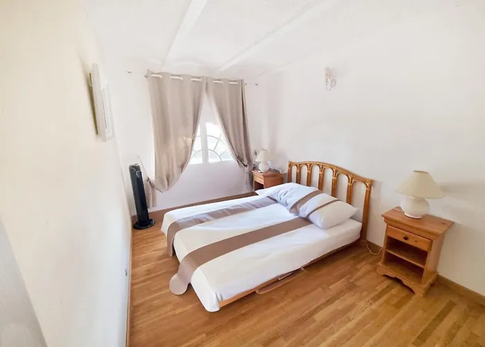 Lägenhet Mont Des Oiseaux Apt T3 Avec Piscine