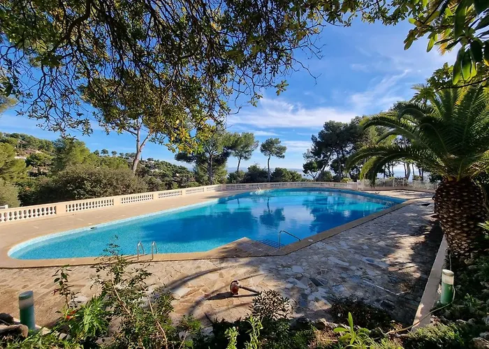 Mont Des Oiseaux Apt T3 Avec Piscine Hyères